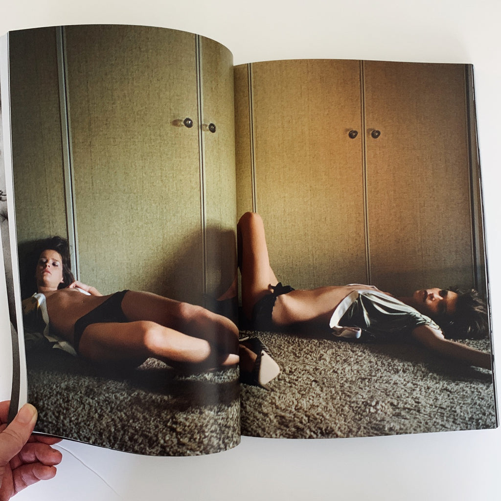 Mario Testino - Undressed (Softback)