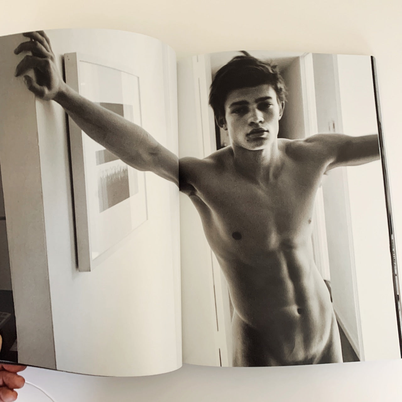Mario Testino - Undressed (Softback)
